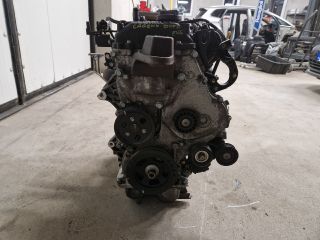 bontott KIA CARENS Motor (Fűzött blokk hengerfejjel)