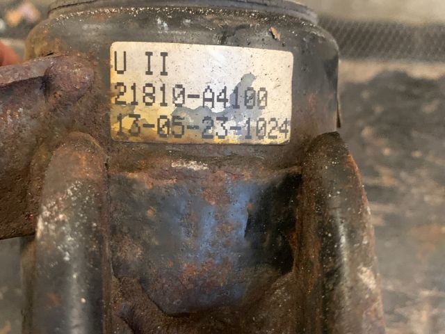 bontott KIA CARENS Motor Tartó Bak (Fém)