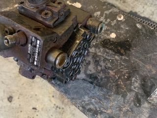 bontott KIA CARENS Nagynyomású Szivattyú