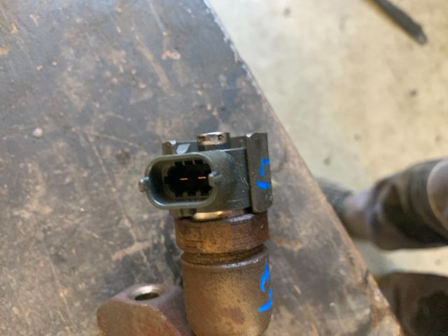 bontott KIA CARENS Porlasztó (1 db)