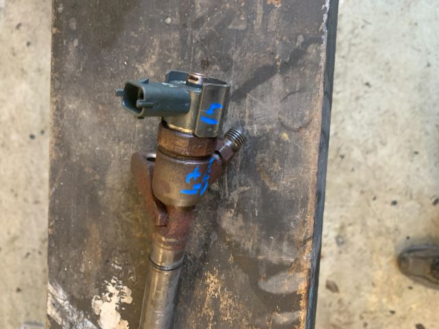 bontott KIA CARENS Porlasztó (1 db)