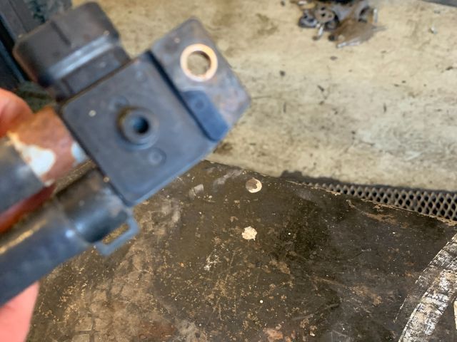 bontott KIA CARENS Részecskeszűrő Nyomásérzékelő