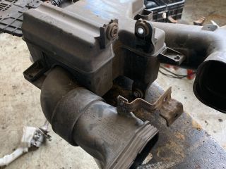 bontott KIA CARENS Rezonátor