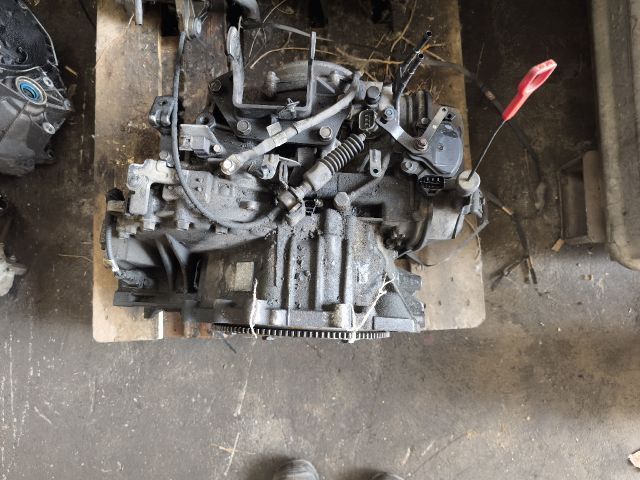 bontott KIA CARENS Automata Váltó