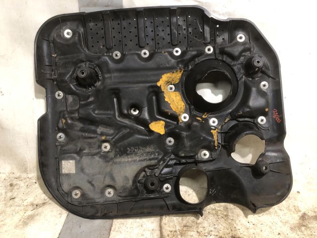 bontott KIA CARENS Felső Motorburkolat