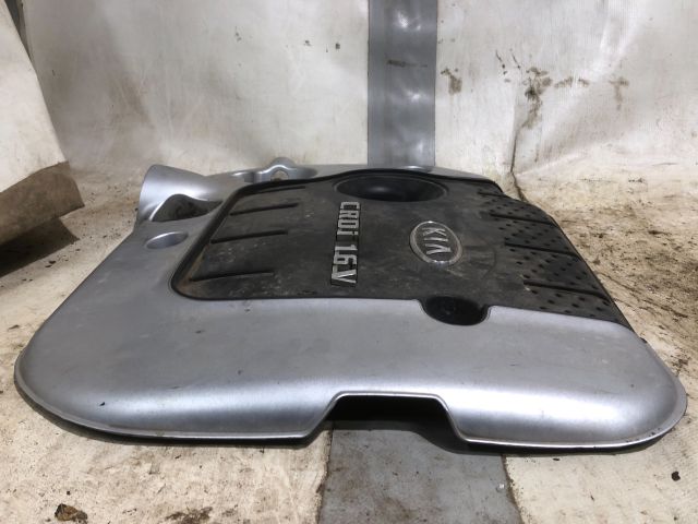 bontott KIA CARENS Felső Motorburkolat