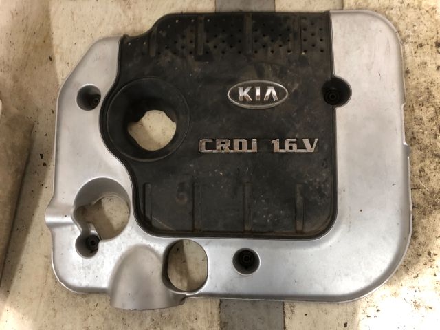 bontott KIA CARENS Felső Motorburkolat