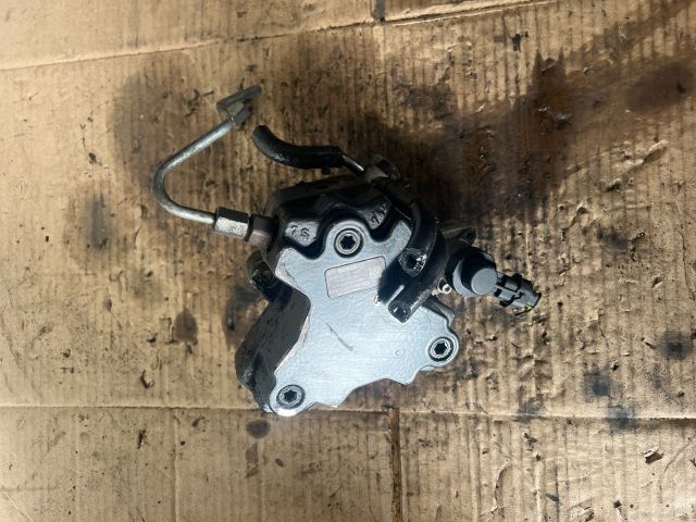 bontott KIA CARENS Nagynyomású Szivattyú