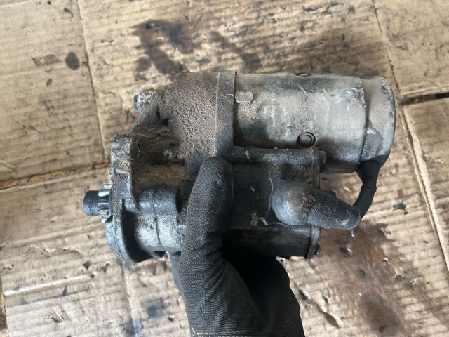 bontott KIA CARENS Önindító