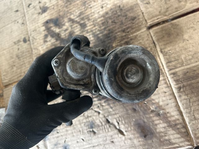 bontott KIA CARENS Önindító