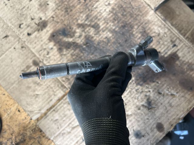 bontott KIA CARENS Porlasztó (1 db)