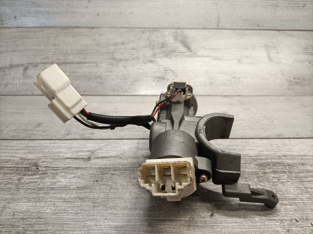 bontott KIA CARENS Gyújtáskapcsoló