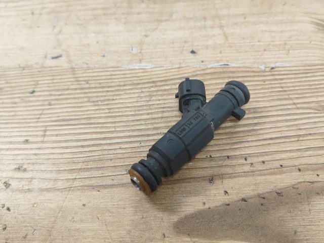 bontott KIA CARENS Porlasztó (1 db)