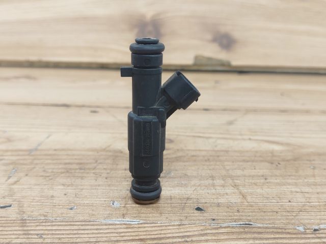 bontott KIA CARENS Porlasztó (1 db)