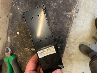 bontott KIA CARENS Ablakemelő Kapcsoló Négyes / Kettes