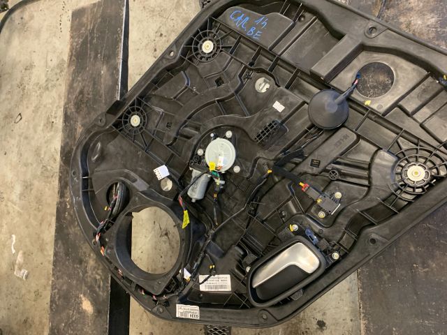 bontott KIA CARENS Bal első Ablakemelő Szerkezet (Elektromos)