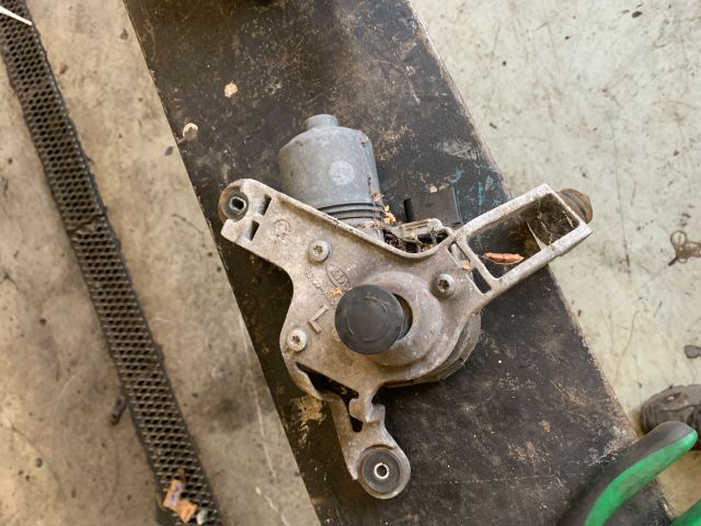 bontott KIA CARENS Bal első Ablaktörlő Motor