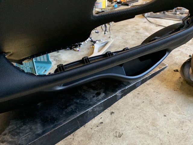 bontott KIA CARENS Bal első Ajtó Kárpit