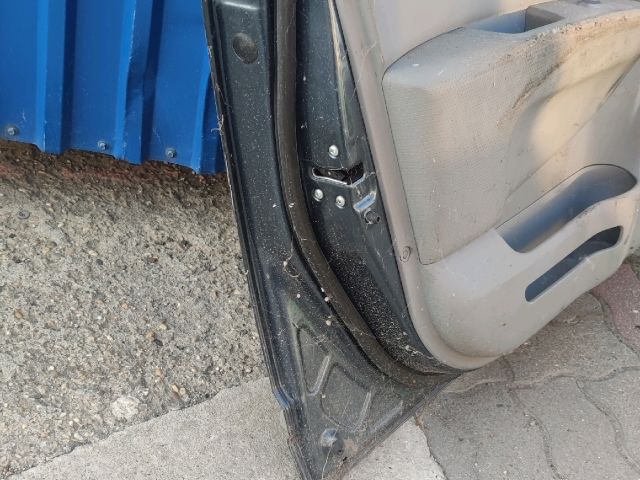 bontott KIA CARENS Bal első Ajtó (Üres lemez)