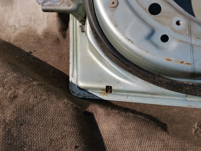 bontott KIA CARENS Bal első Ajtó (Üres lemez)