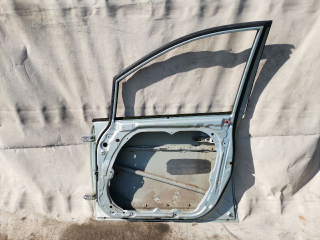 bontott KIA CARENS Bal első Ajtó (Üres lemez)