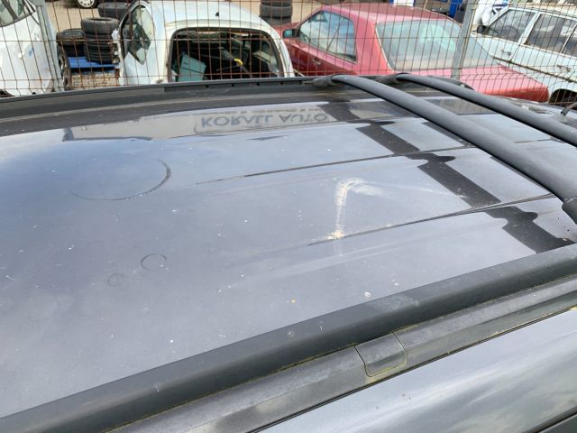 bontott KIA CARENS Bal első Ajtó (Üres lemez)