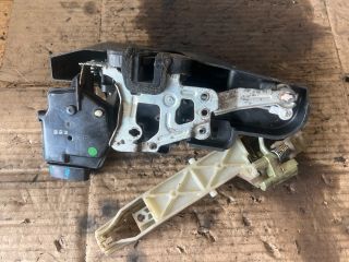 bontott KIA CARENS Bal első Ajtózár