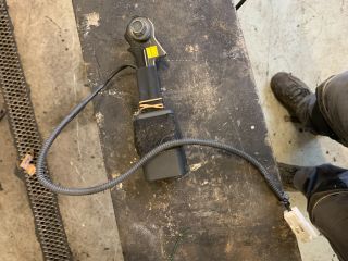 bontott KIA CARENS Bal első Biztonsági Öv Csat