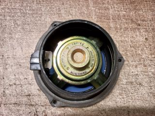 bontott KIA CARENS Bal első Hangszóró