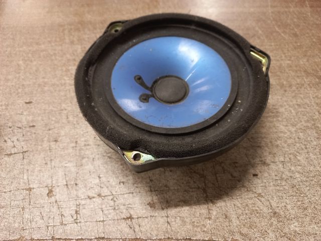 bontott KIA CARENS Bal első Hangszóró