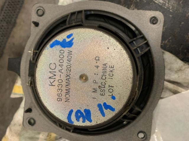 bontott KIA CARENS Bal első Hangszóró