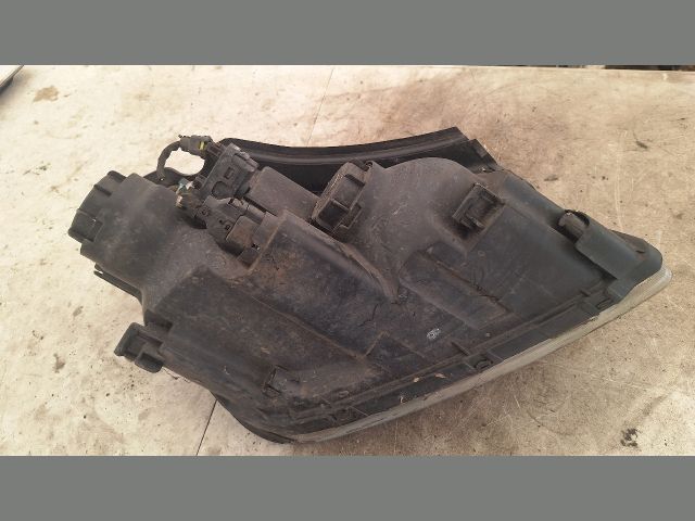 bontott KIA CARENS Bal Fényszóró