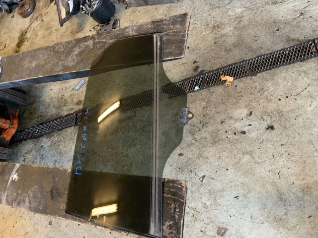 bontott KIA CARENS Bal hátsó Ablak