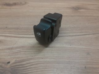 bontott KIA CARENS Bal hátsó Ablakemelő Kapcsoló