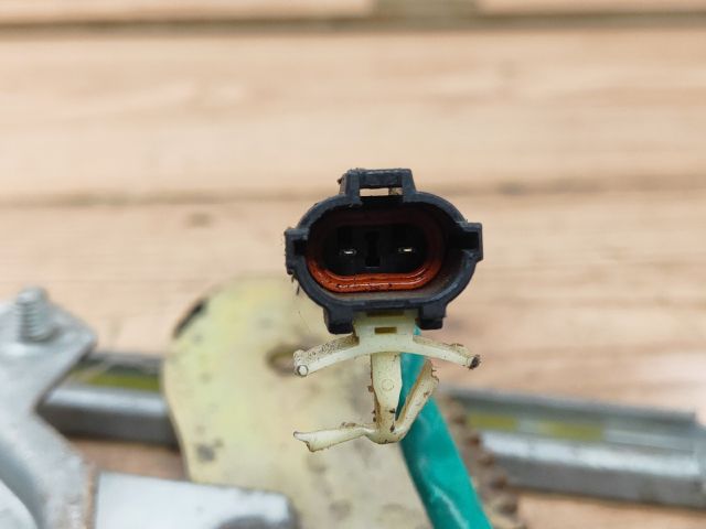 bontott KIA CARENS Bal hátsó Ablakemelő Szerkezet (Elektromos)