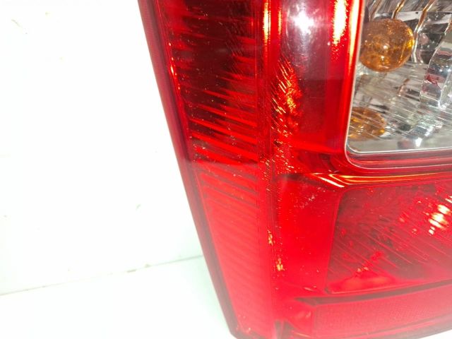 bontott KIA CARENS Bal Hátsó Lámpa