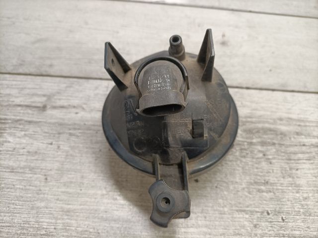 bontott KIA CARENS Bal Ködfényszóró