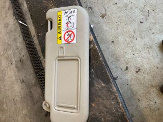 bontott KIA CARENS Bal Napellenző