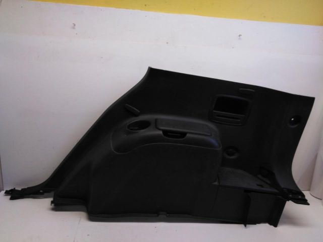 bontott KIA CARENS Csomagtér Kárpit