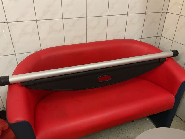 bontott KIA CARENS Csomagtér Roló