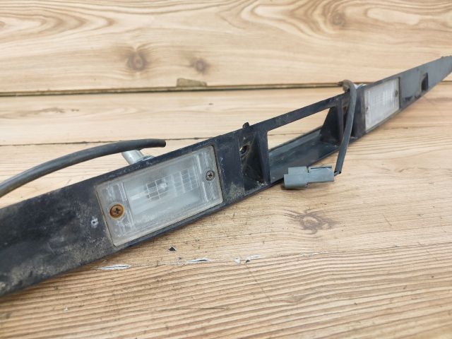 bontott KIA CARENS Csomagtérajtó Díszléc