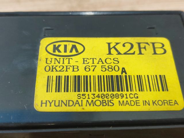 bontott KIA CARENS Elektronika (Magában)