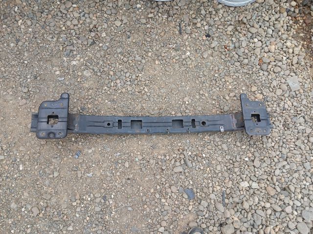 bontott KIA CARENS Első Lökhárító Merevítő (Fém)