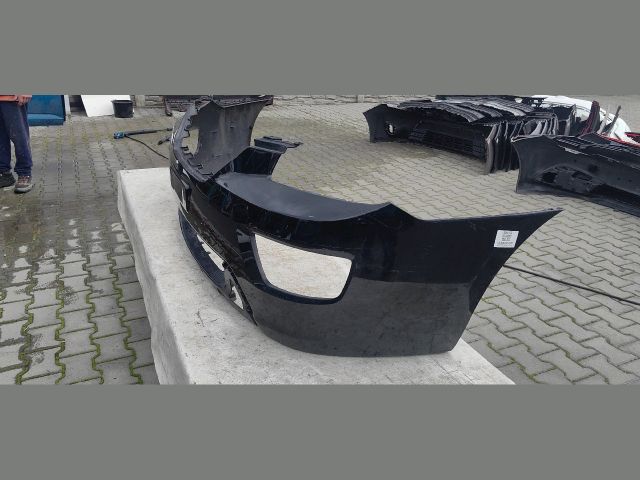 bontott KIA CARENS Első Lökhárító (Üresen)