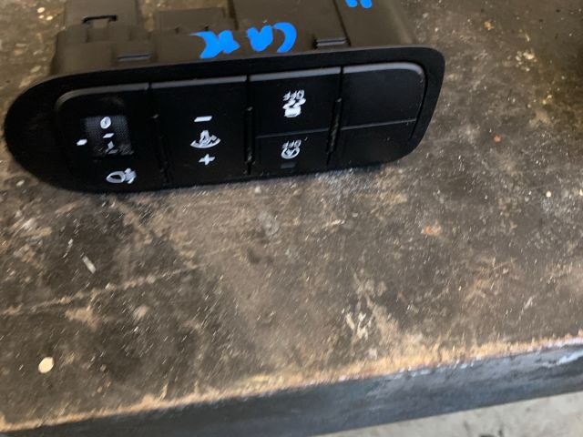 bontott KIA CARENS ESP Kapcsoló