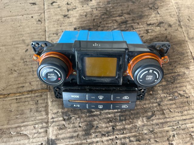 bontott KIA CARENS Fűtéskapcsoló (digit klímás)