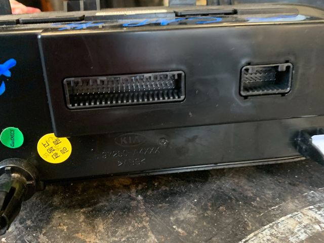 bontott KIA CARENS Fűtéskapcsoló (digit klímás)