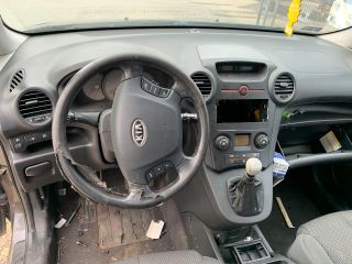 bontott KIA CARENS Fűtéskapcsoló (digit klímás)