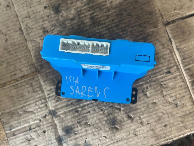 bontott KIA CARENS Fűtéskapcsoló (digit klímás)