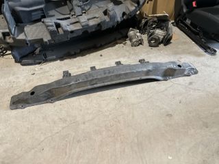 bontott KIA CARENS Hátsó Lökhárító Merevítő (Fém)